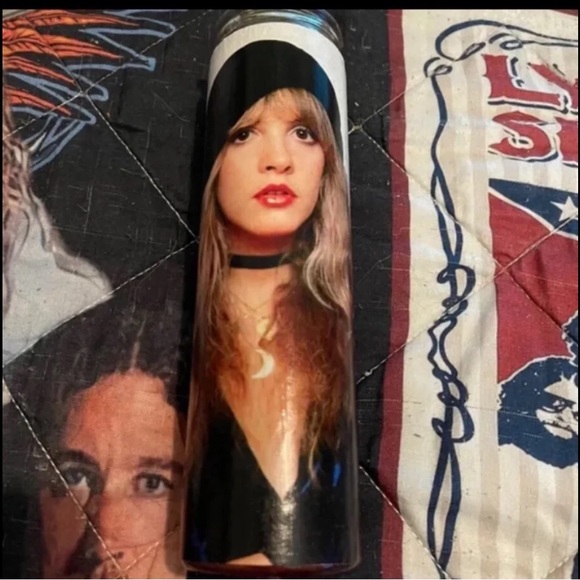 STEVIE NICKS CANDLE! Brand NEW FLEETWOOD MAC Beautiful UNSCENTED RED WAX - Picture 6 of 9